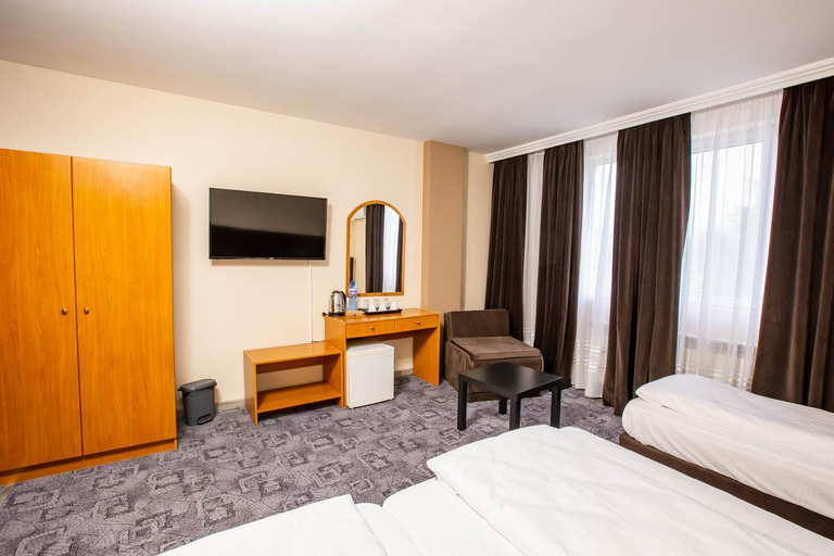 Bedroom 2, Komitite Complex, Petrich