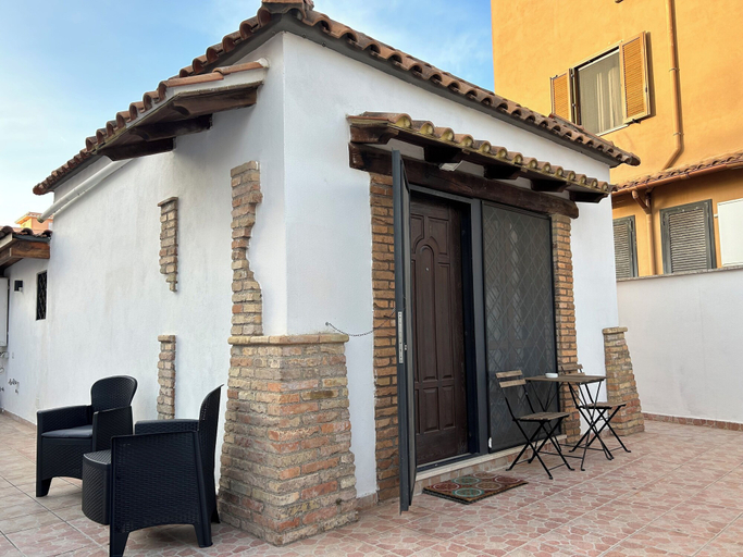 Exterior & Views 2, Appartamento per Vacanze-Casa Sole, Roma
