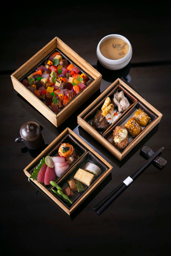 Hotel Indonesia Kempinski Jakarta - Food & Drinks