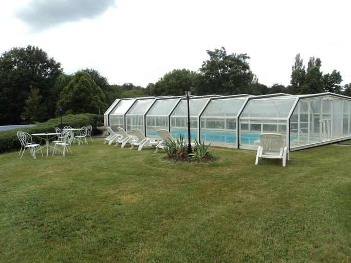 Others 5, ferme de sejour verchalles, Cantal