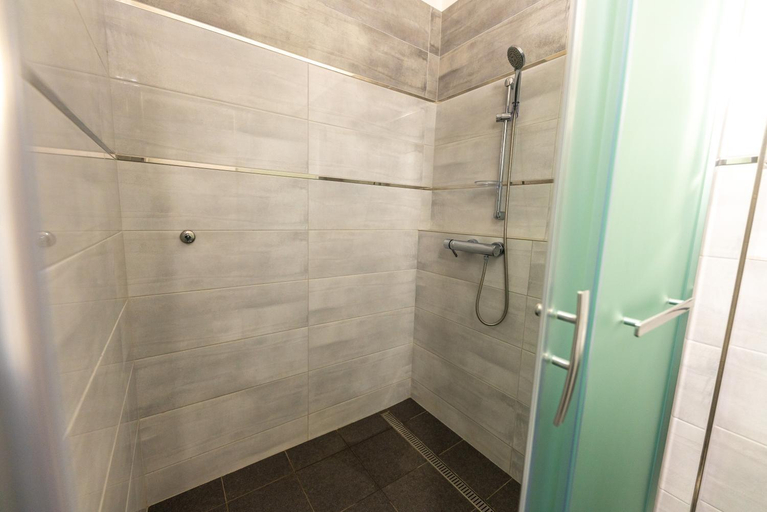 Bathroom 3, Hotel Trebovska restaurace, Svitavy