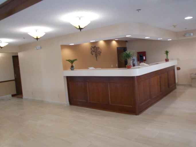 Public Area 2, Royalton Inn Wilmington, Barrow