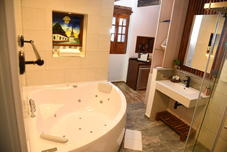 Bathroom 3, Hotel Cacique Real, Zipaquirá