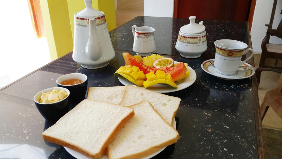 Food & Drinks 3, Calidan Guest Hotel, Weligama
