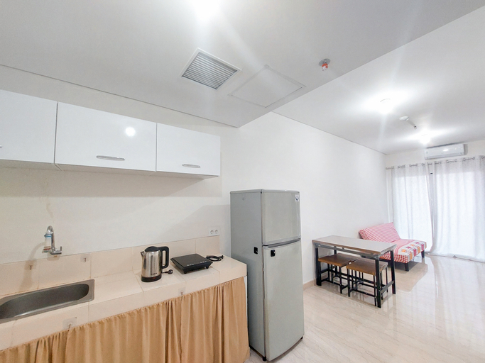 Dining Room, Comfort and Homey 2BR at Podomoro City Deli Medan Apartment By Travelio, Medan