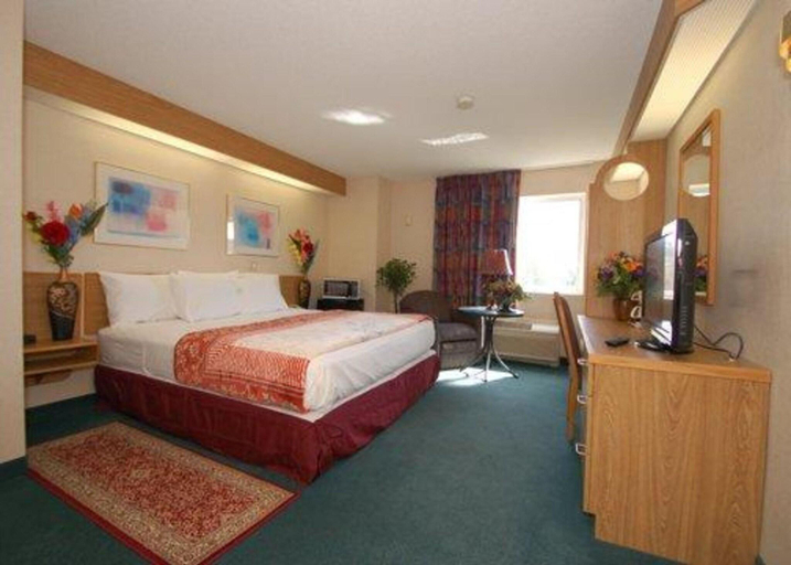 Bedroom 3, Rodeway Inn Willington, Tolland