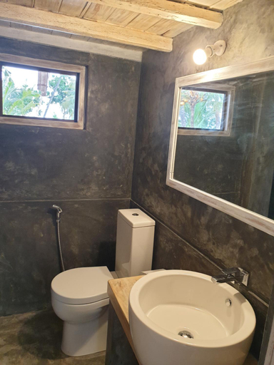 Bathroom 3, Deep Blue Sea Rental Villa, Matara Four Gravets