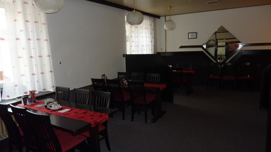 Food & Drinks 4, Hotel THT, Svitavy