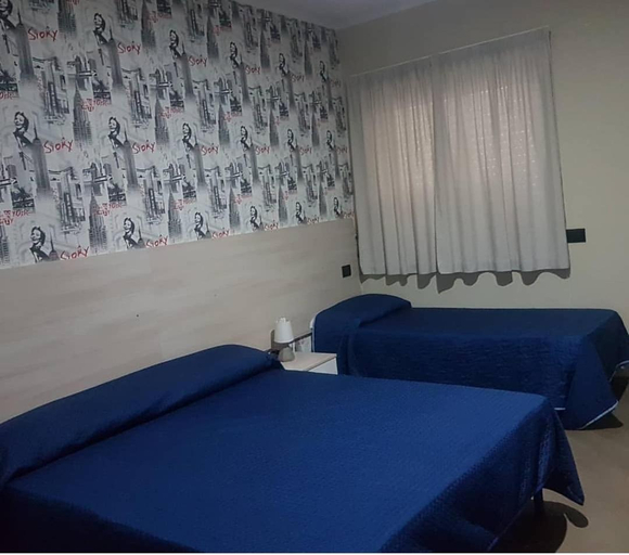 Others 5, Motel Kratos, Cosenza