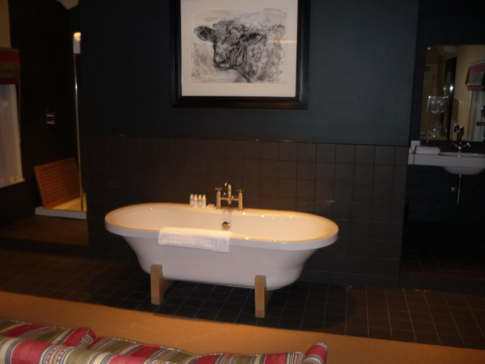 Bathroom 4, Milsoms Kesgrave Hall, Suffolk