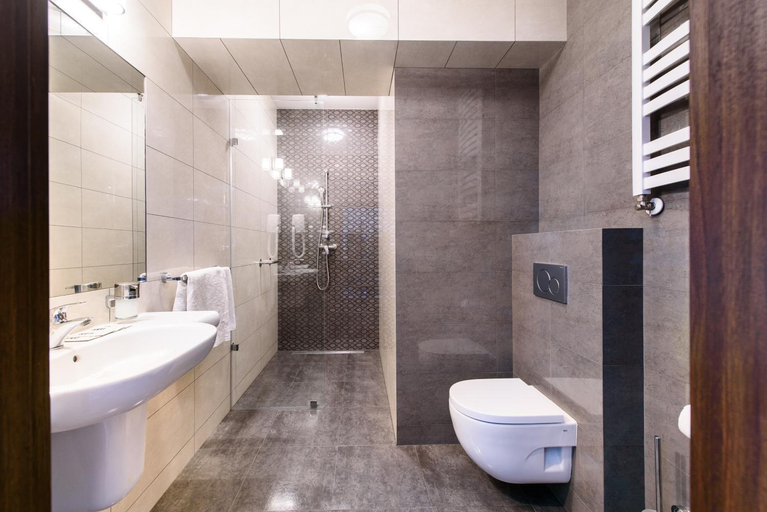 Bathroom 5, Hotel Nowy Dwor, Trzebnica