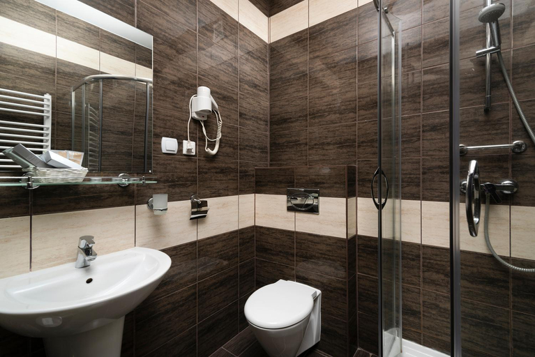 Bathroom 4, Hotel & Spa Polesie, Parczew