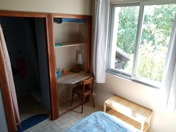 Bedroom 2, "Le Pigeonnier" chambre d'hote, Drôme