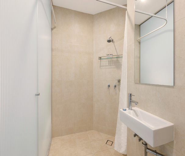 Bathroom 12