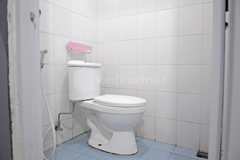 Bathroom 6
