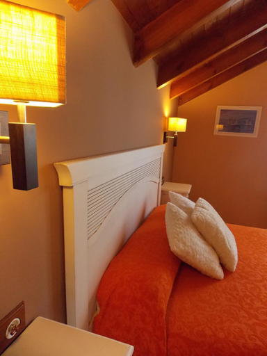 Others 5, Hostal El Recanto, León