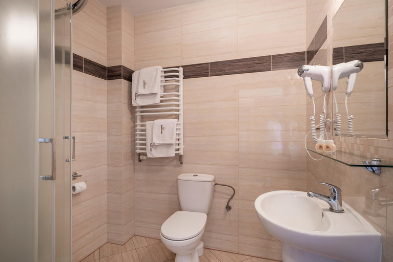 Bathroom 3, Labedz Hotel Karczma, Iława