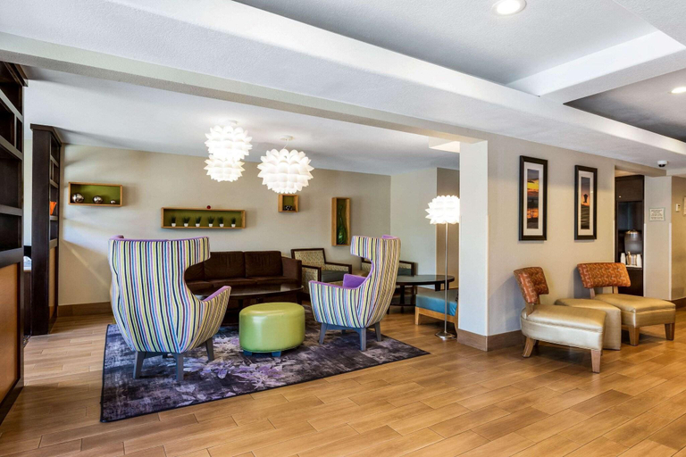 Public Area 2, La Quinta Inn & Suites Mission Bay, San Diego