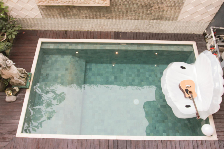 Bathroom 6
