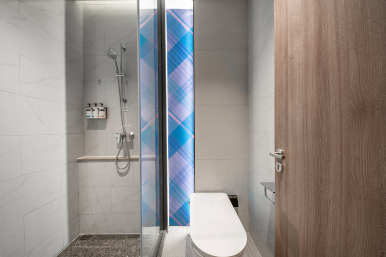 Bathroom 5, Holiday Inn Express BEIJING MENTOUGOU, Beijing