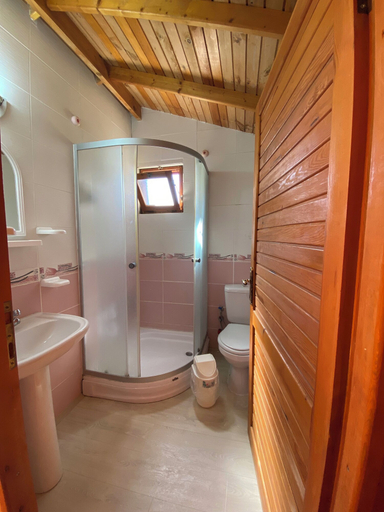Bathroom 5, Aydeniz pansiyon, Karaburun
