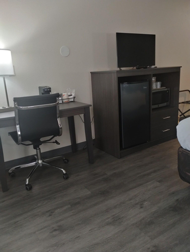 Bedroom 18