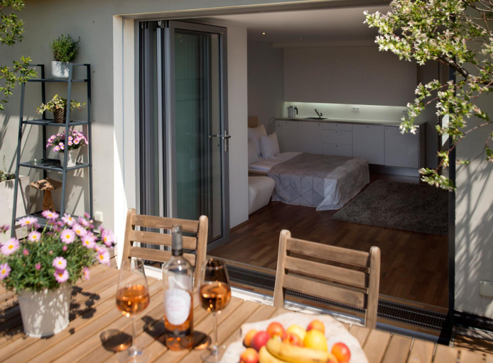 Others 2, Luxury Penthouse Apartment, Praha 2