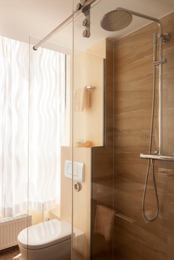 Bathroom 5, Strandhotel Georgshohe, Aurich