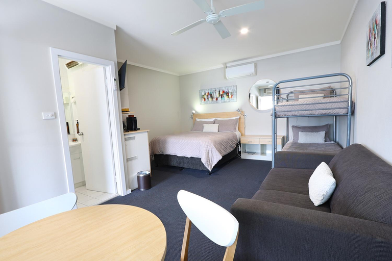 Bedroom 10