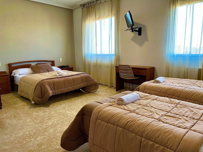 Others 4, Hostal Torresmancha, Toledo