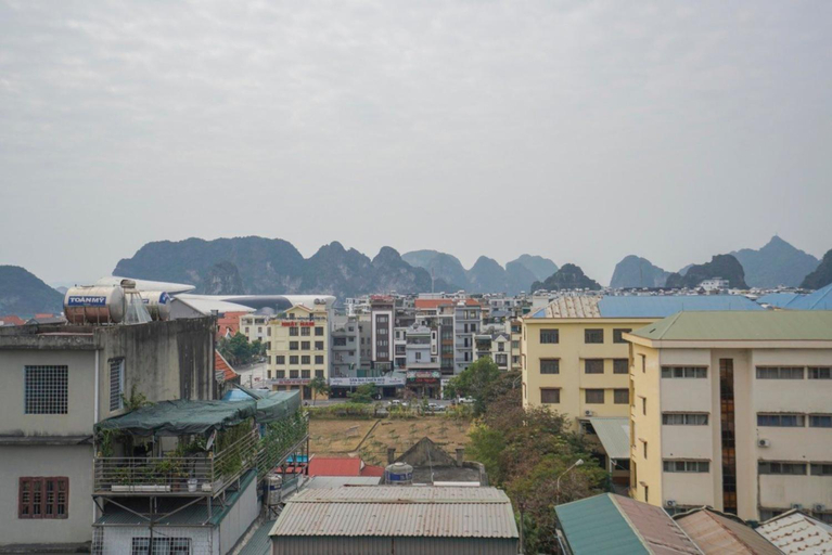 Others 4, Tigon Hotel, Hạ Long