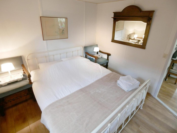 Bedroom 2, Reewold, Putten