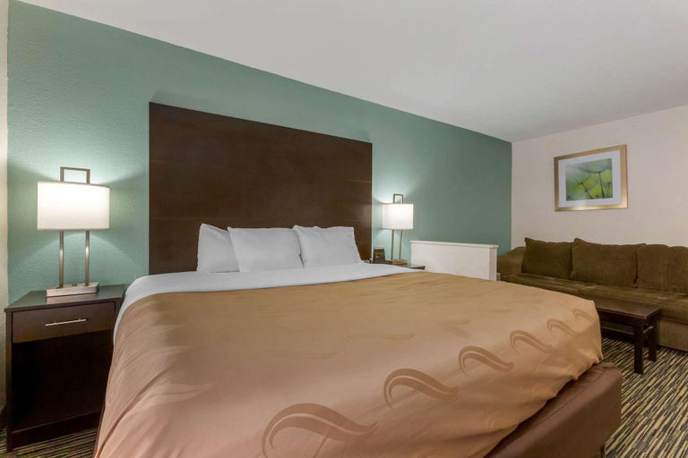 Bedroom 3, Quality Inn Alexis Rd, Lucas