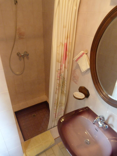 Bathroom 3, "Le Pigeonnier" chambre d'hote, Drôme