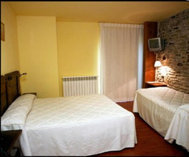 Bedroom, Hotel El Jac, Girona