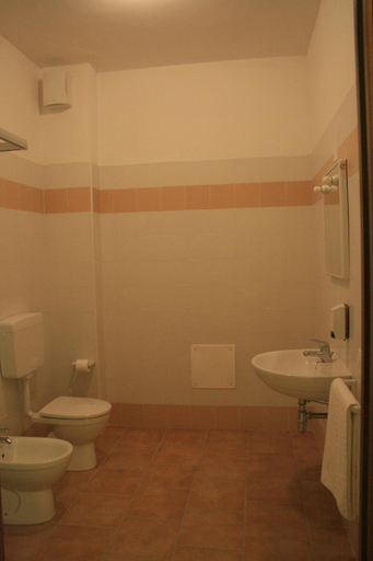 Bathroom, Casthello di Vallecamonica - Breno, Brescia
