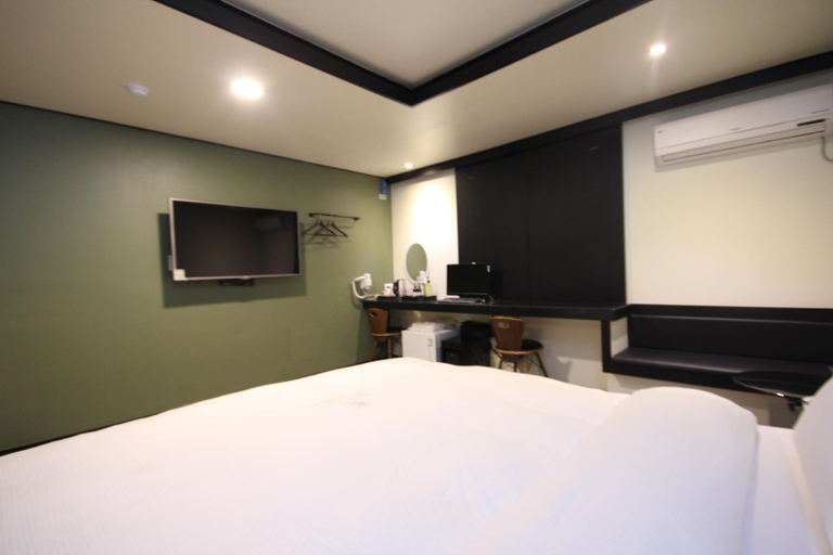 Bedroom 10