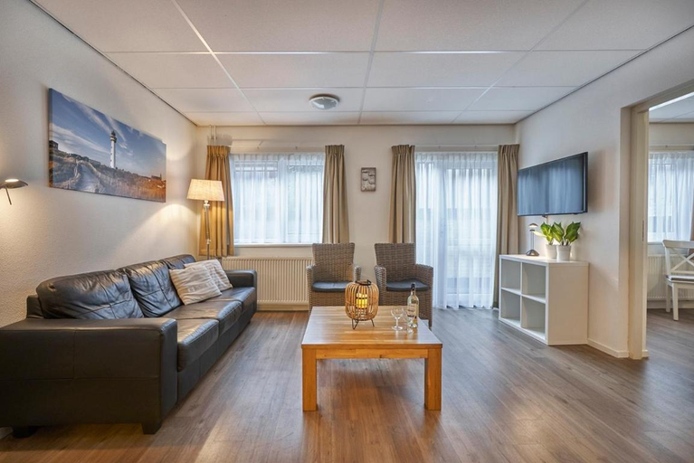Others 3, Apartments Four Seasons Zuiderstraat, Bergen