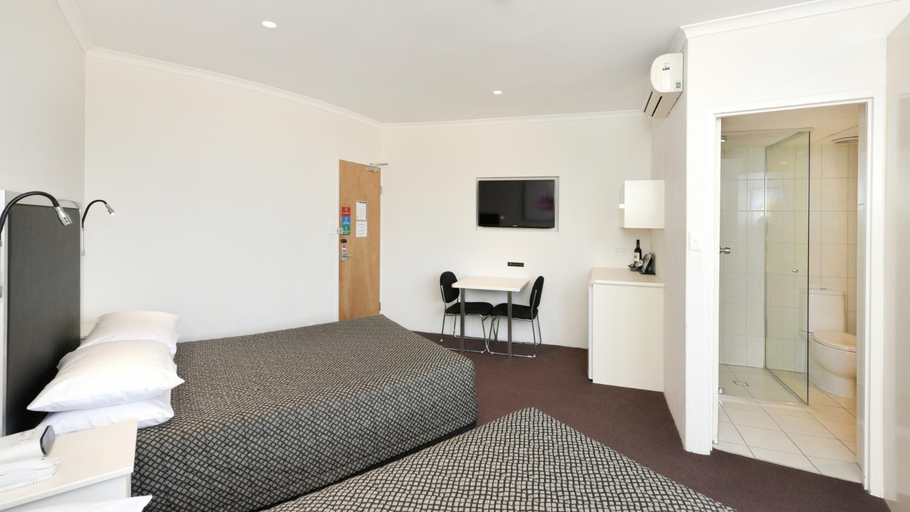 Bedroom 10