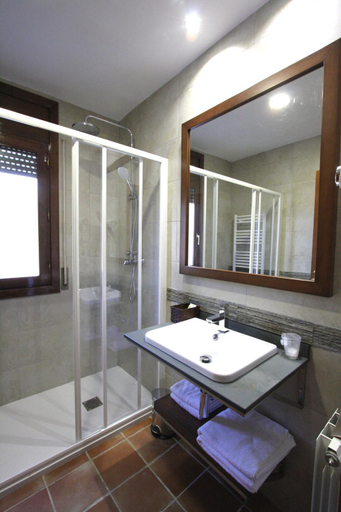 Others 5, Apart-Hotel Selva Nevada, Teruel