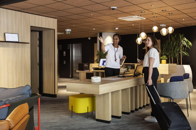 Public Area 5, Novotel Annecy Centre, Haute-Savoie