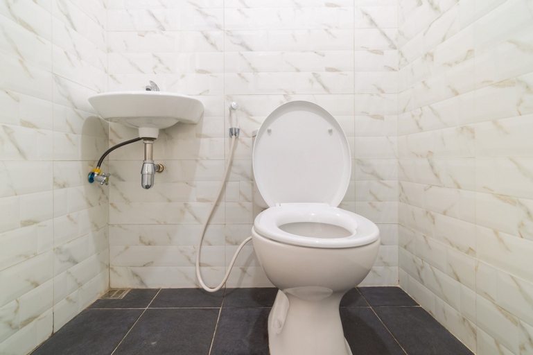 Bathroom 4