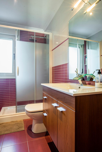 Bathroom 3, Apartamentos Cangas Relax En Grupo, Asturias