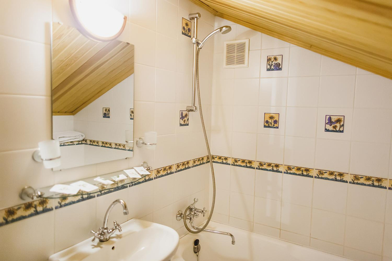 Others 2, Hotel Chalet, Perm' gorsovet
