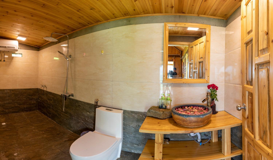Bathroom 2, Hmong House - Sapa Homestay, Sa Pa