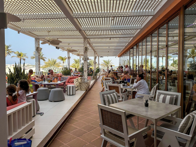 Food & Drinks 4, Tiara Residence - Sea View Apartments, Dubai