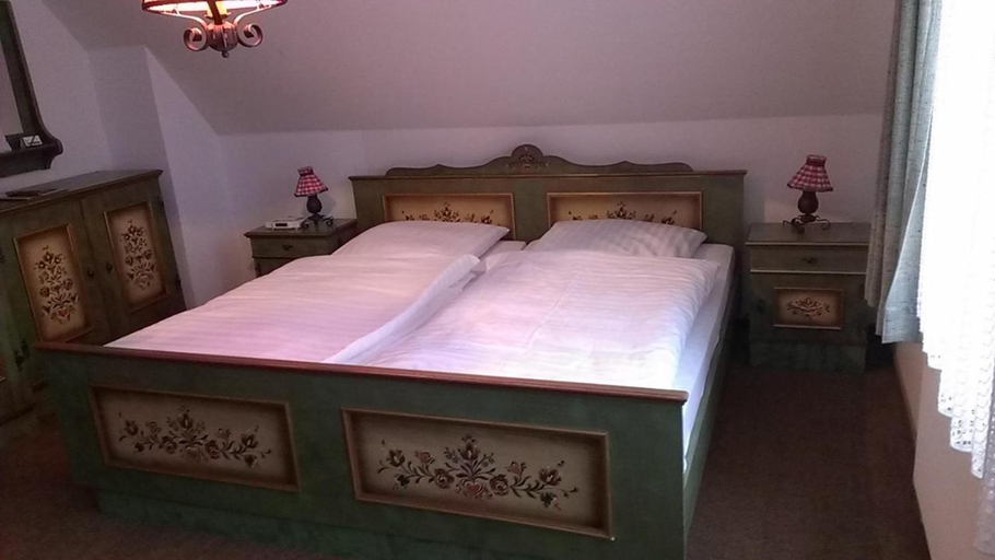Bedroom 4, Landgasthof Restaurant Laibach, Siegen-Wittgenstein