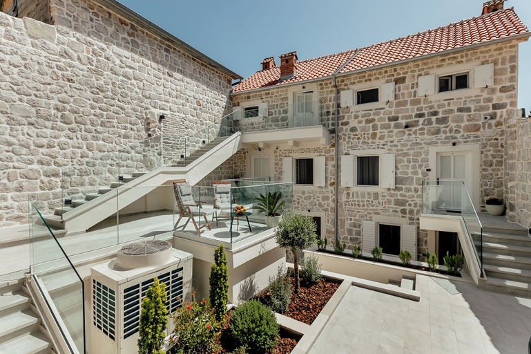 Exterior & Views 2, Hotel and Restaurant CONTE