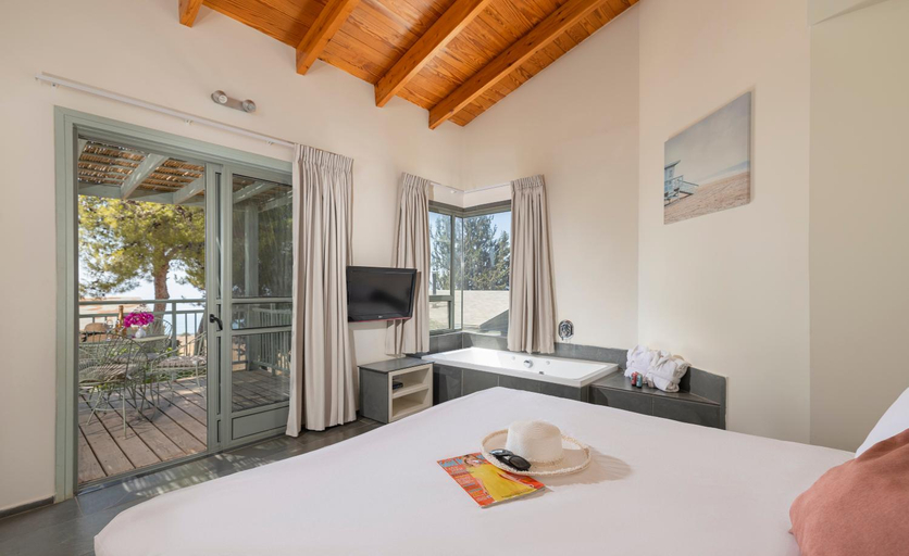 Bedroom 3, Vered Hagalil Holiday Village Hotel