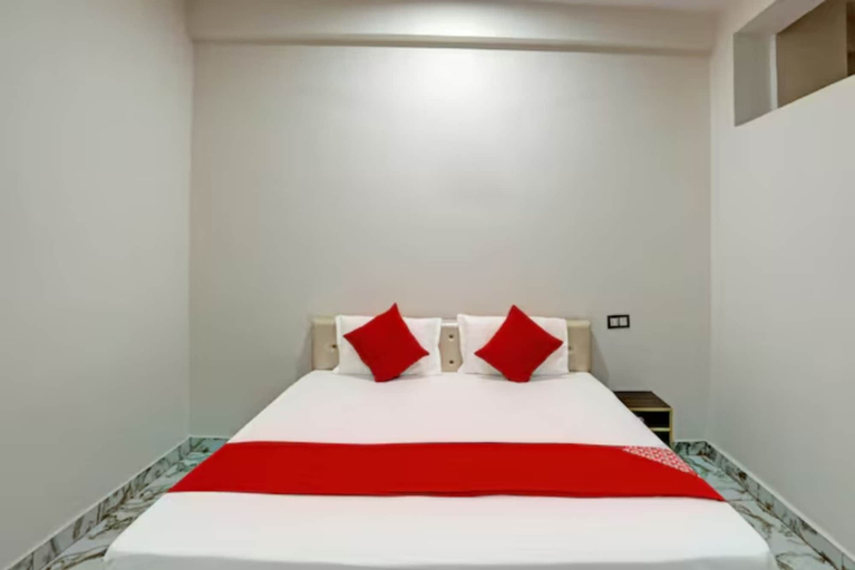 Bedroom 2, Goroomgo SS Palace Varanasi, Varanasi